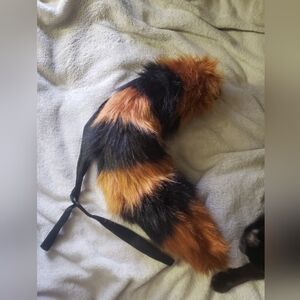 Posable Faux Fur Belt Tail